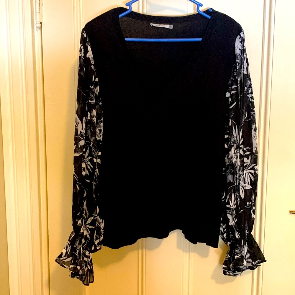 Black v neck sweater with blousy sleeves